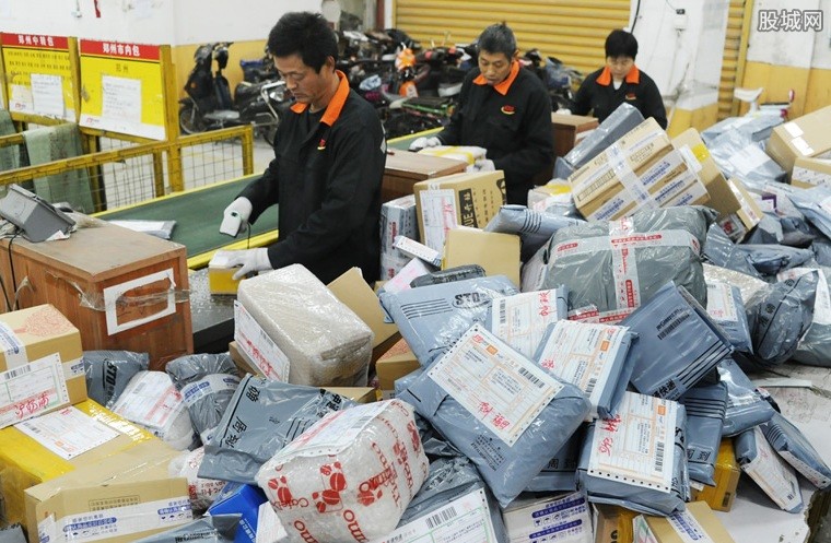 京东取消快递底薪 快递员待遇调查显示多家快递无底薪